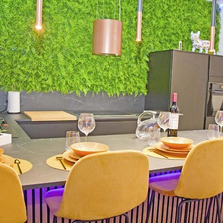 Luxury Garden Jacuzzi Promenade Apartment Nisa Exterior foto