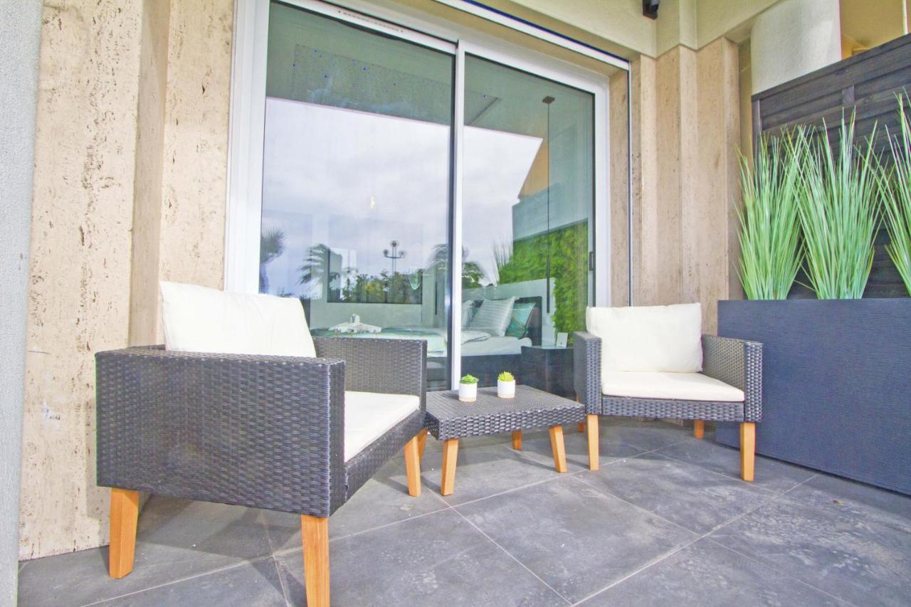 Luxury Garden Jacuzzi Promenade Apartment Nisa Exterior foto